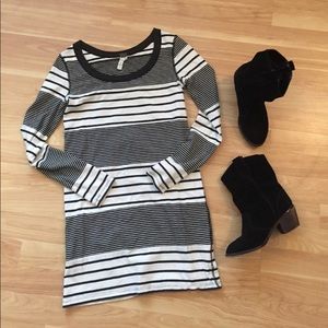 Free People XS long sleeve t-shirt dress